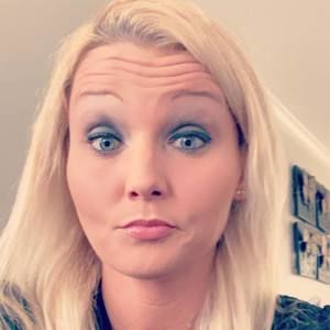 Meet your Posher, Cassandra